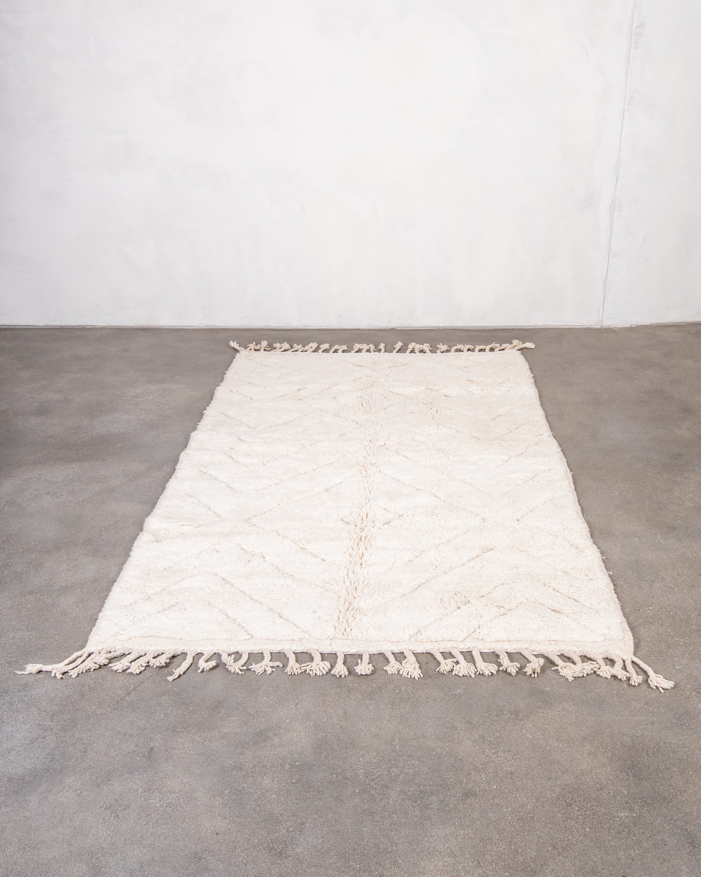 Modern designer handcrafted Berber rug from morocco Beniourain with beautiful colors and patterns